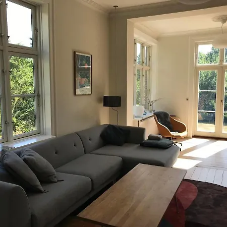 Villa Large In Lyngby